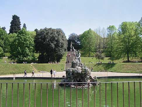 Statue am Palazzo Pitti