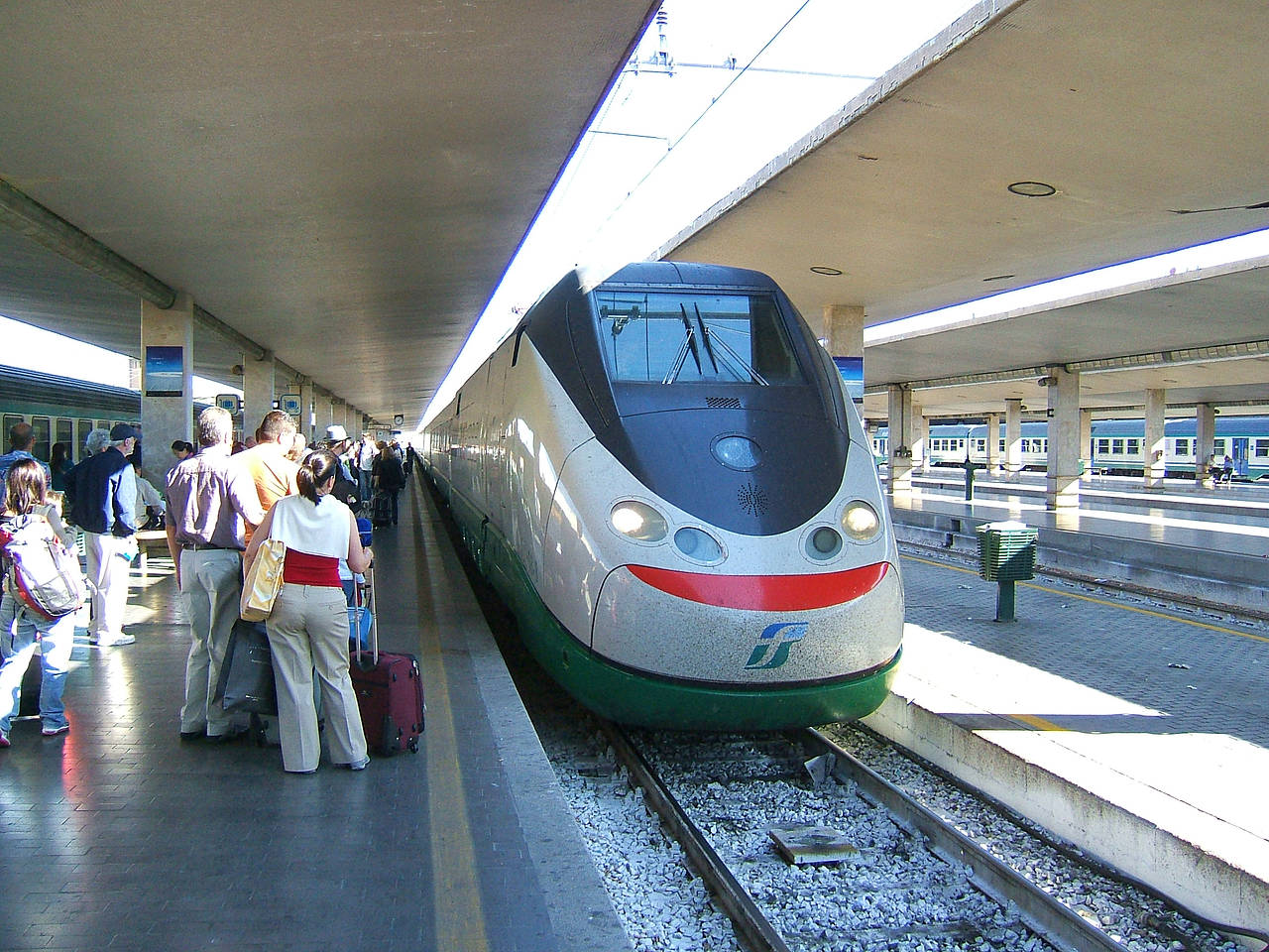  Bildansicht Sehenswürdigkeit  Bahnhof in Florenz