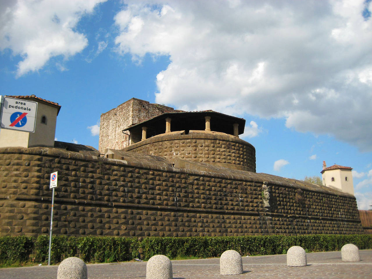 Fortezza da Basso Foto 